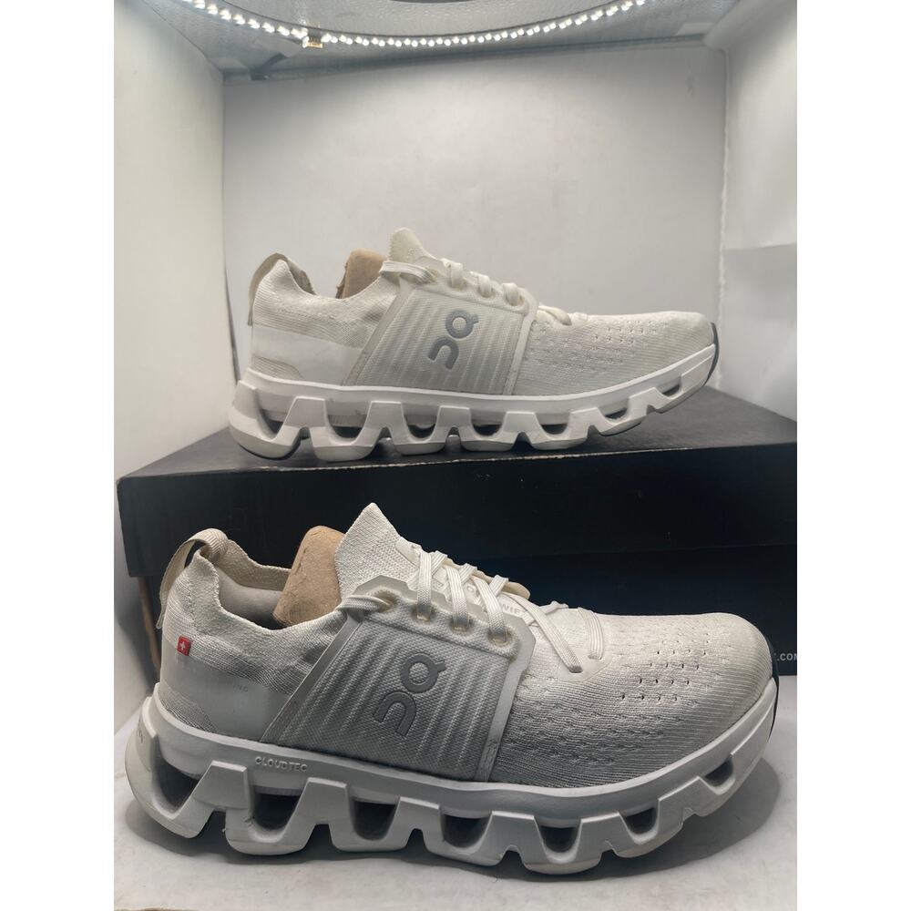 On Women's Cloudswift 4 White/White 3WF10111200 Size W7.5